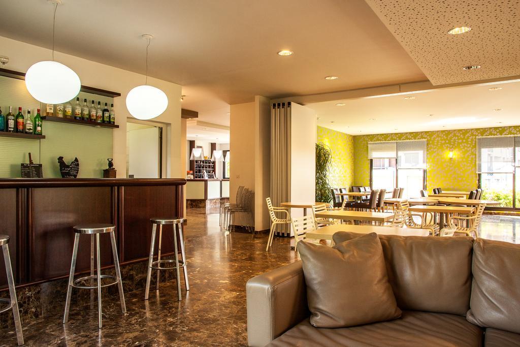 Hotel Les Amandiers Tournon-sur-Rhone Zewnętrze zdjęcie
